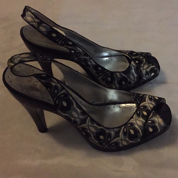 Peep toe sling back heels - Picture 3 of 3